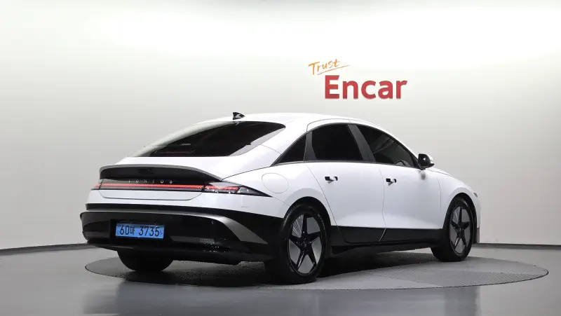 Hyundai Ioniq 6