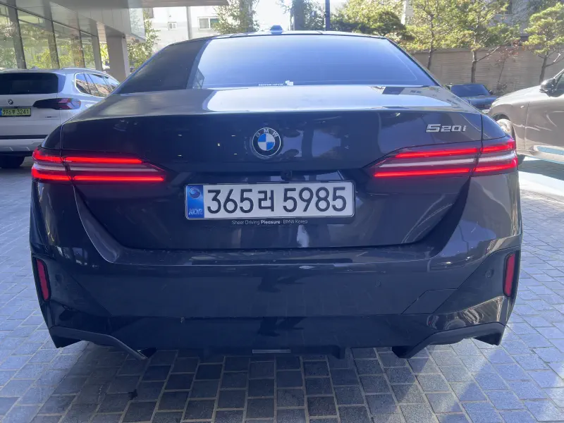 BMW 5-Series