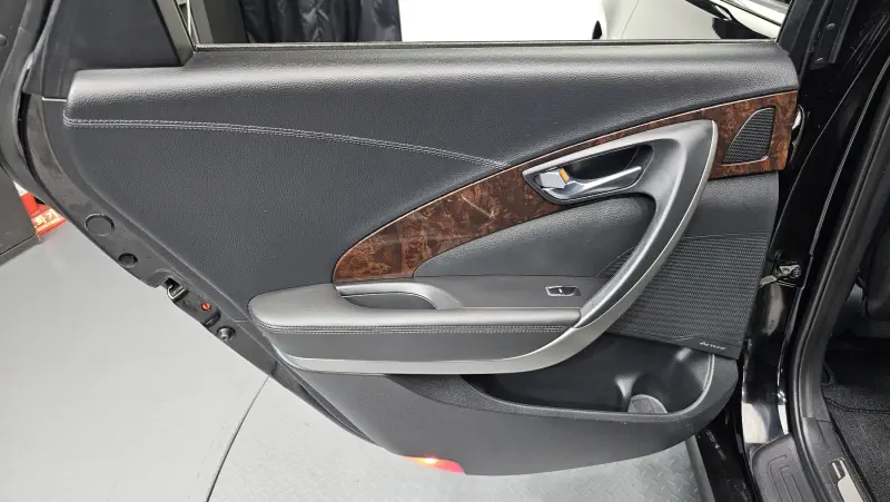 Hyundai Aslan