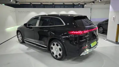 Mercedes-Benz EQS SUV