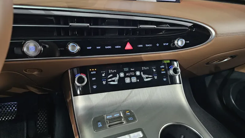 Genesis GV70
