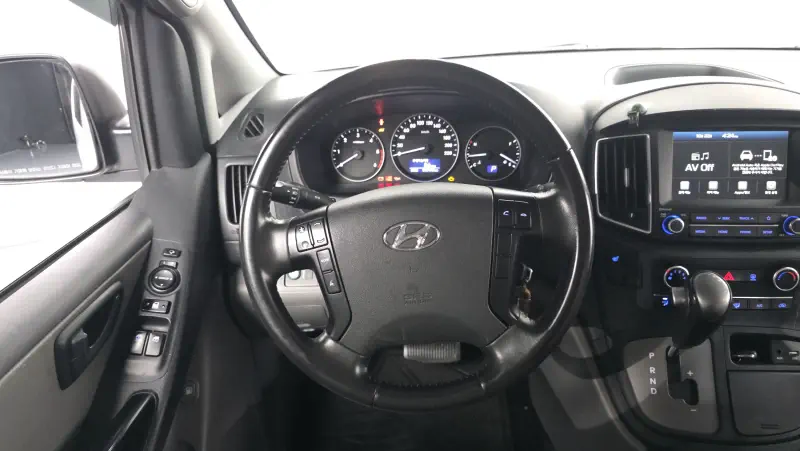 Hyundai Grand Starex