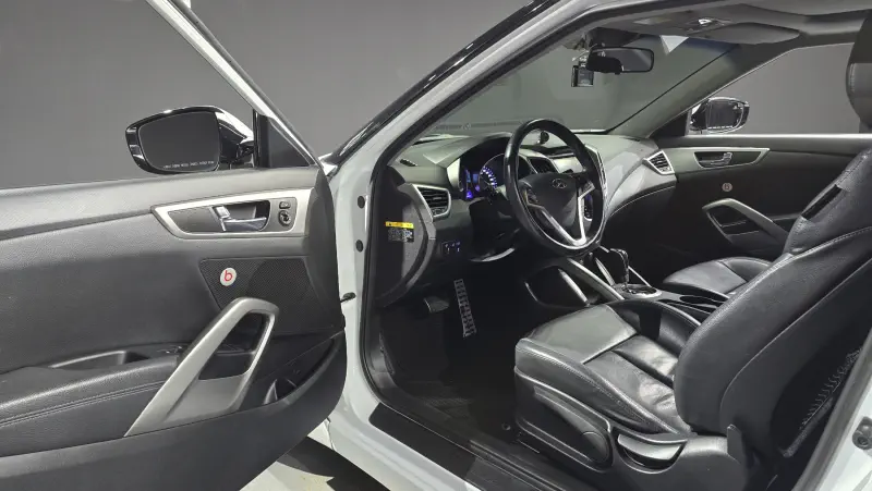 Hyundai Veloster