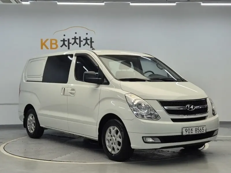 Hyundai Grand Starex