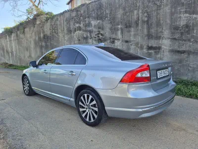 Volvo S80