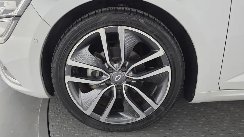 Renault Samsung SM6