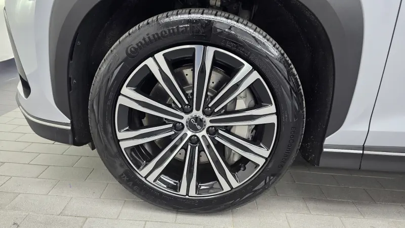 BYD Sealion 7