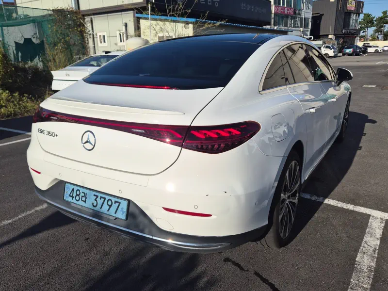 Mercedes-Benz EQE