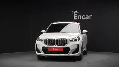 BMW iX1