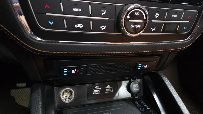 SsangYong Rexton Sports Khan