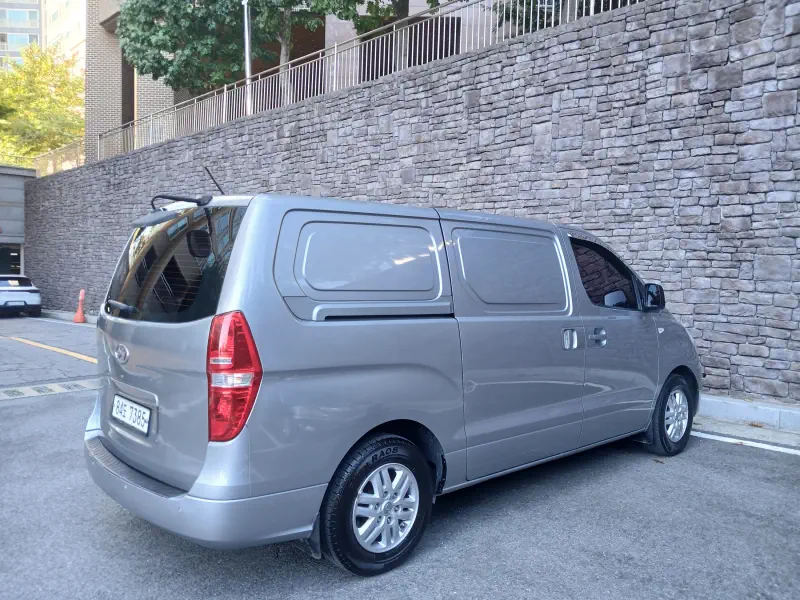 Hyundai Grand Starex