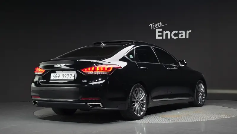 Hyundai Genesis