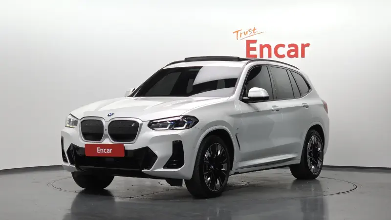 BMW iX3
