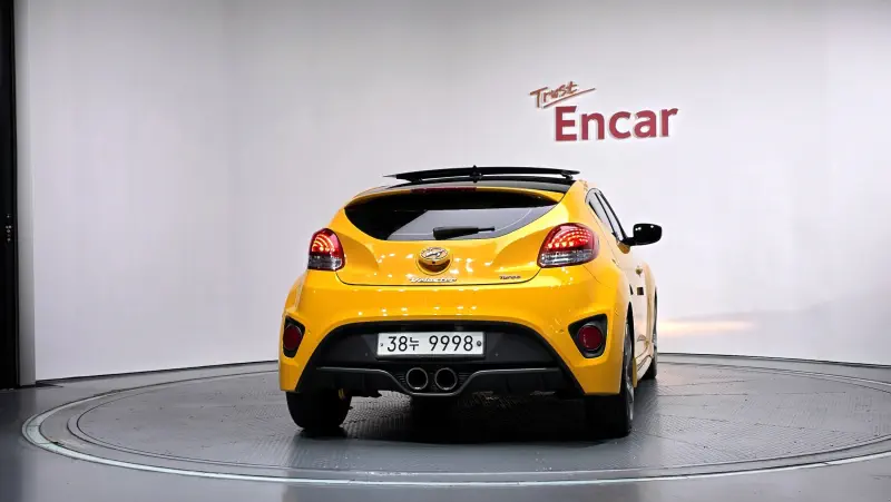 Hyundai Veloster