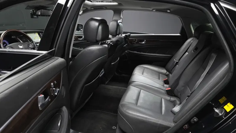 Hyundai Equus