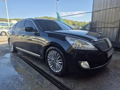 Hyundai Equus