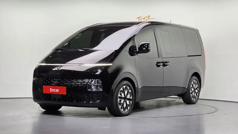 Hyundai Staria