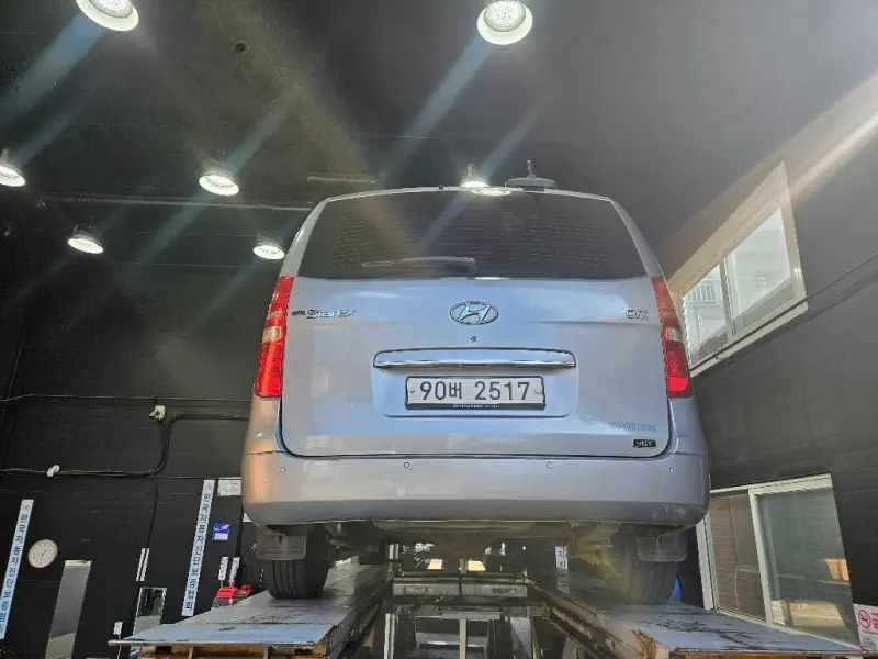 Hyundai Grand Starex