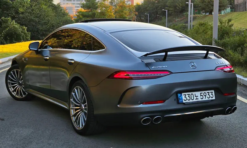 Mercedes-Benz AMG GT