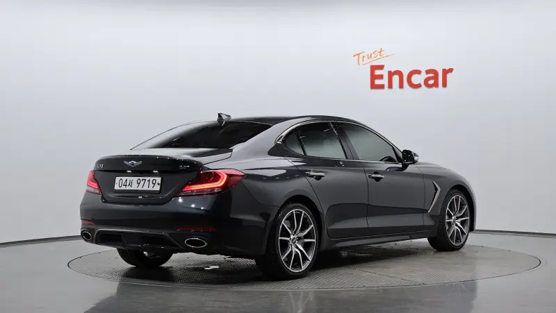 Genesis G70