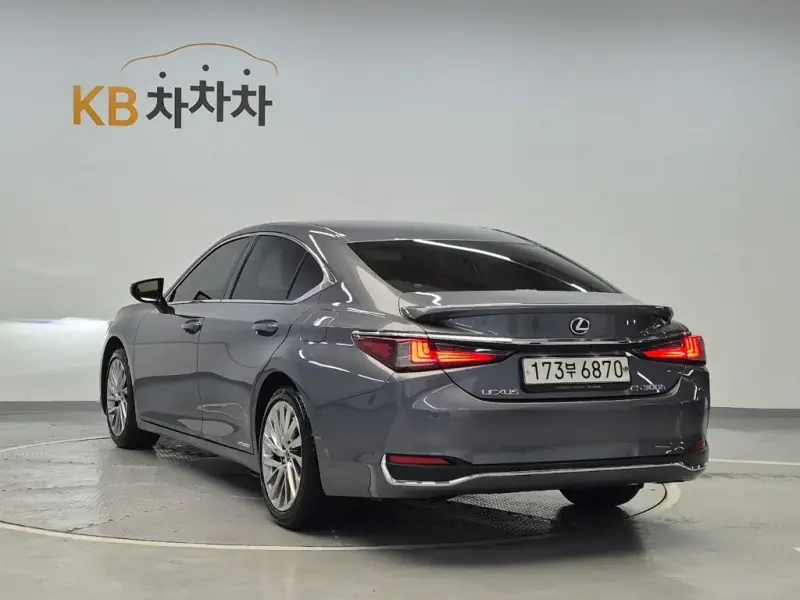 Lexus ES300h