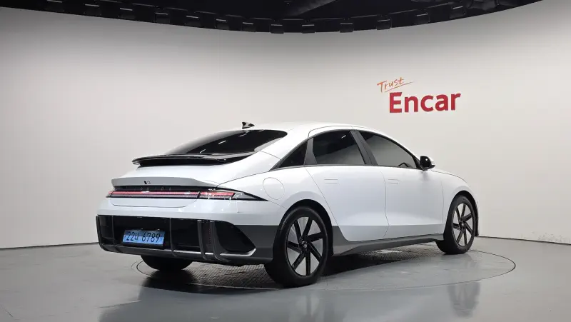 Hyundai Ioniq 6