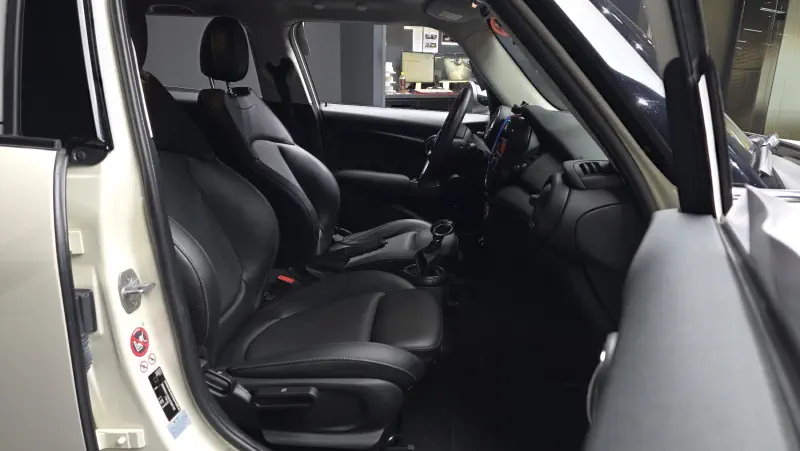 MINI Hatch