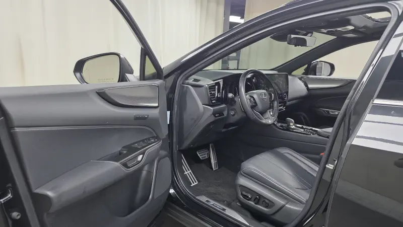 Lexus NX450h+