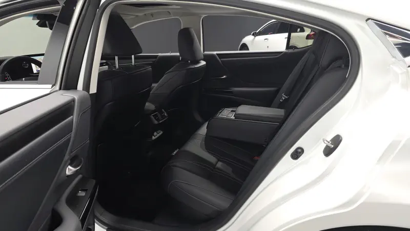 Lexus ES300h