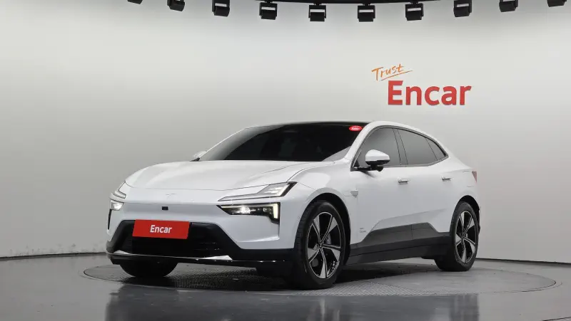 Polestar 4