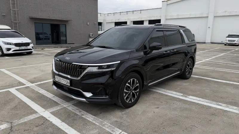 Kia Carnival