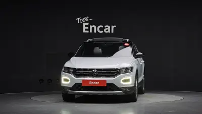 Volkswagen T-Roc 3
