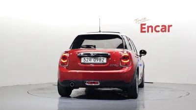 MINI Hatch 4