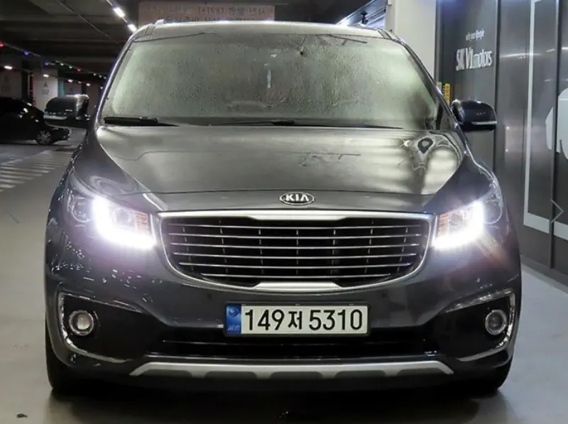 Kia Carnival