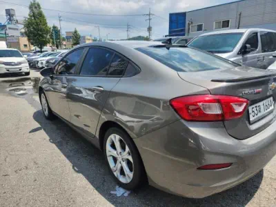 Chevrolet (GM Daewoo) Cruze 4