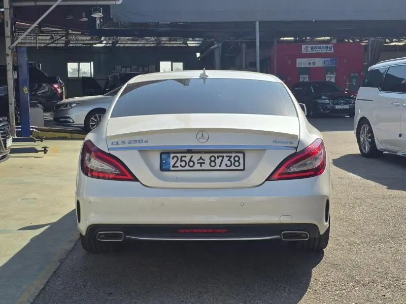 Mercedes-Benz CLS-Class