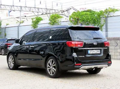 Kia Carnival 3