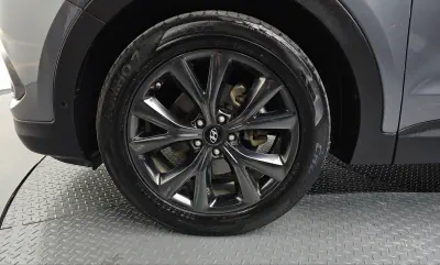 Hyundai Santa Fe 4