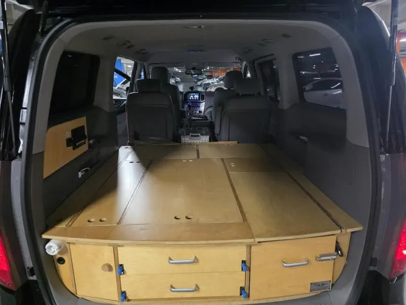 Hyundai Grand Starex