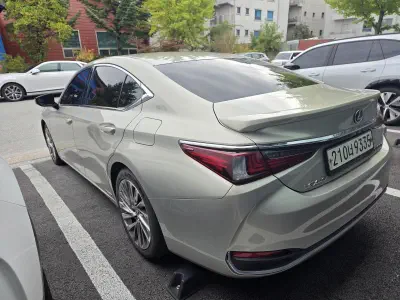 Lexus ES300h 4