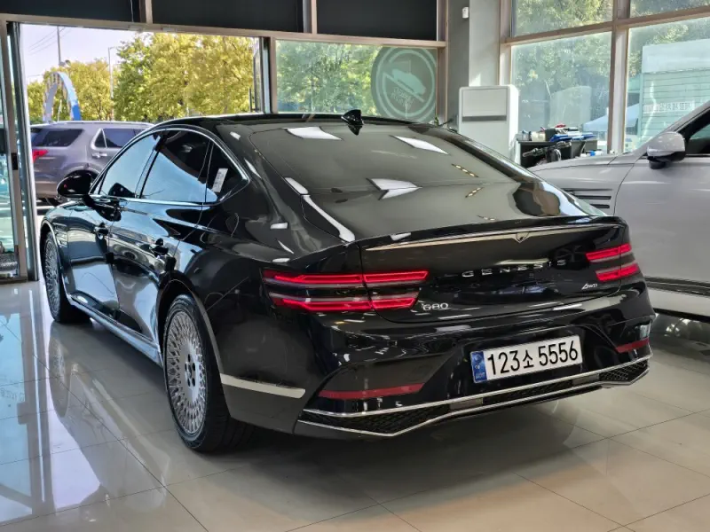 Genesis G80