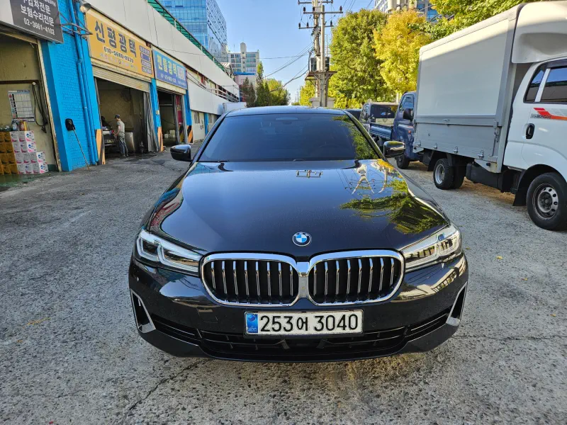 BMW 5-Series