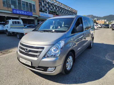Hyundai Grand Starex