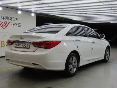 Hyundai Sonata 3