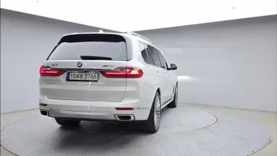 BMW X7 4