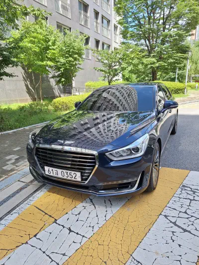 Genesis EQ900