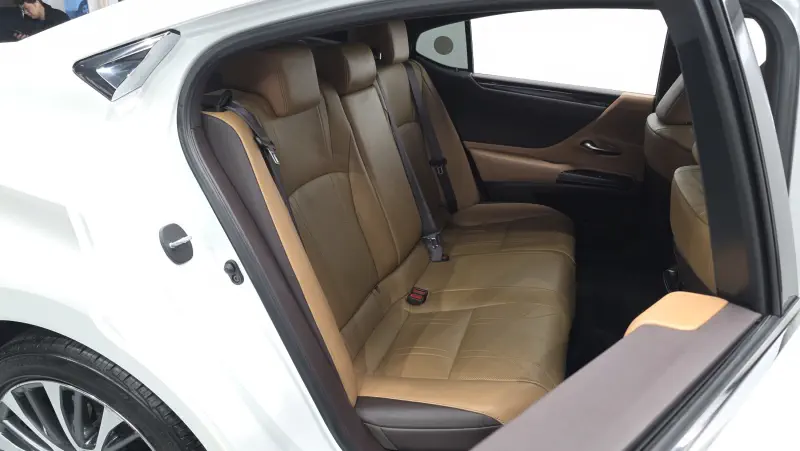 Lexus ES300h
