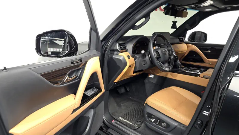 Lexus LX570