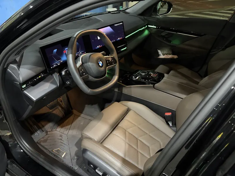BMW 5-Series