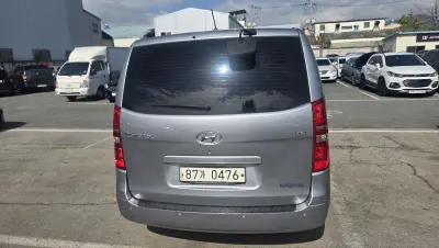 Hyundai Grand Starex